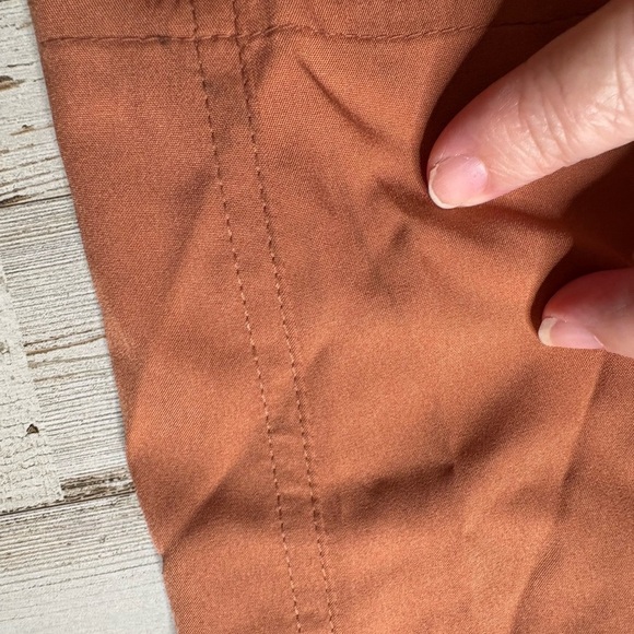 OLD NAVY ~ Plus 4X ~ Warm Hickory STRETCH TECH Cropped WIDE LEG Pants - Picture 7 of 13